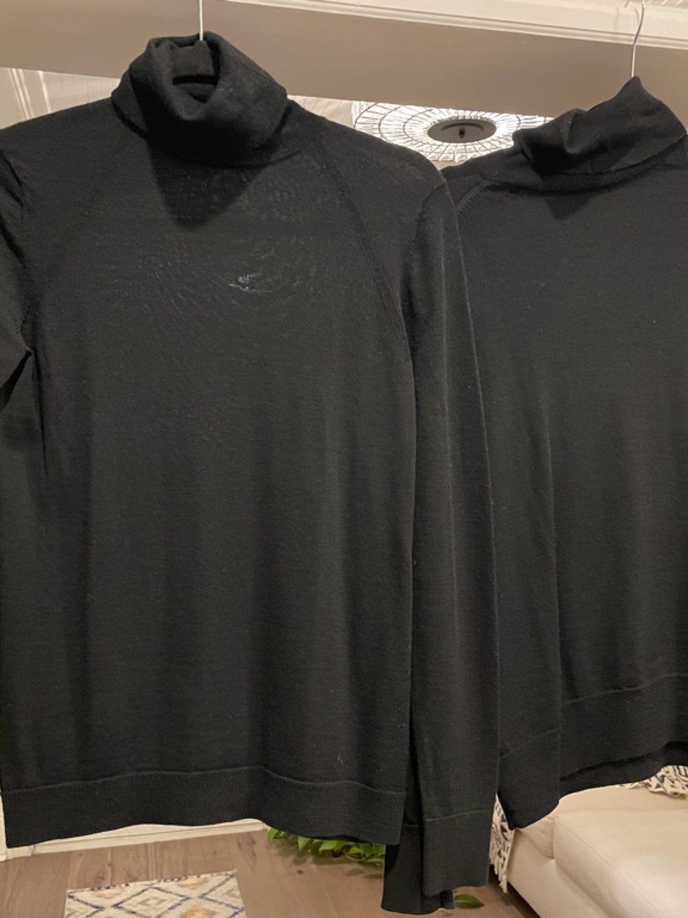 Women’s 100% Merino Wool Black Turtleneck Sweater